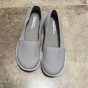 Skechers Women's Edge Max Tan  Loafers